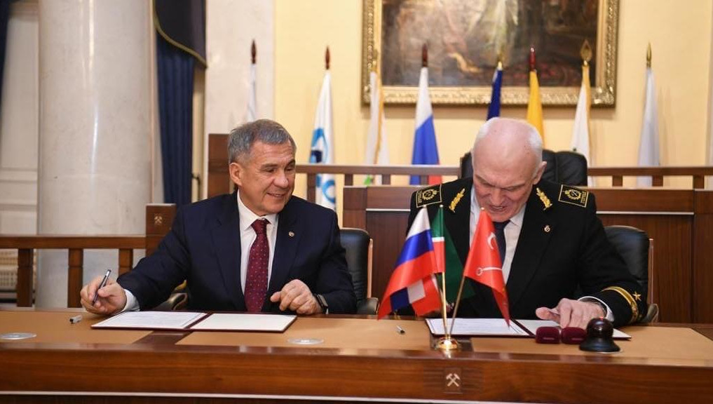 Он будет базироваться в Альметьевском государственном нефтяном институте.