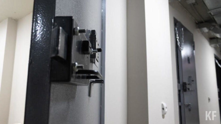 В ходе ссоры 35-летний местный житель нанес молодому человеку удар ножом в живот.