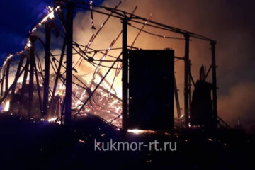 В деревне Олуяз сгорело 500 тюков сена.
