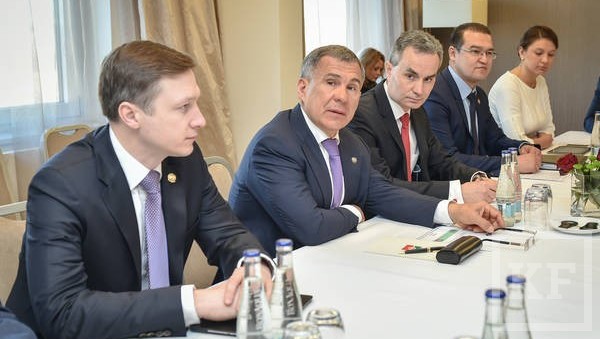 Бизнес-клуб Альянса татар Европы предложили президенту Татарстана Рустаму Минниханову на заседании организации в Чехии