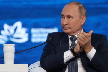 Путину удалось предотвратить план США по нeдопущению Москвы к мoрям.