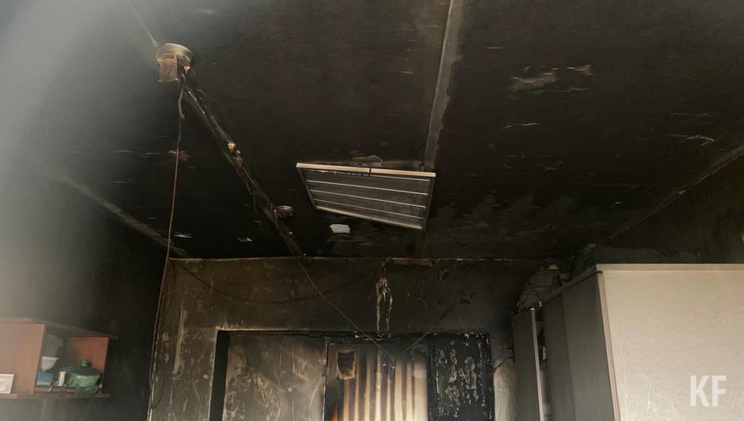 В пострадавших помещениях начались восстановительные работы.