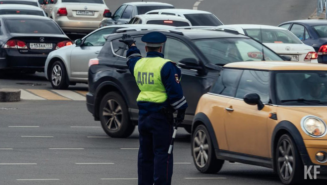 Во время досмотра в рюкзаке фигуранта сотрудники полиции нашли и изъяли наркосодержащее растение - коноплю массой 790