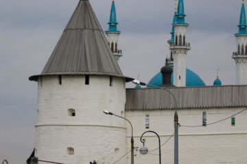 На столицу Татарстана пришлось 2% всех бронирований от россиян до 27 лет.