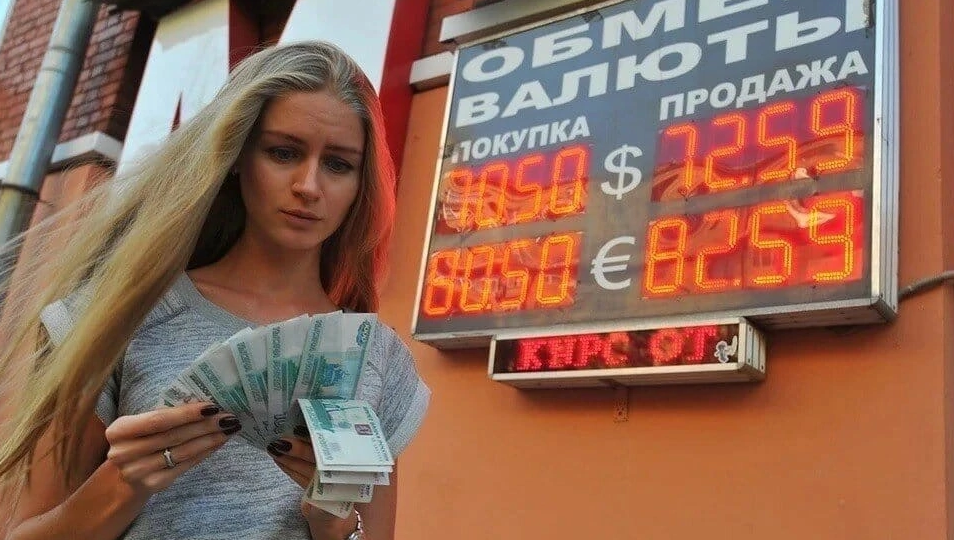 На мировом валютном рынке евро достиг паритета с долларом