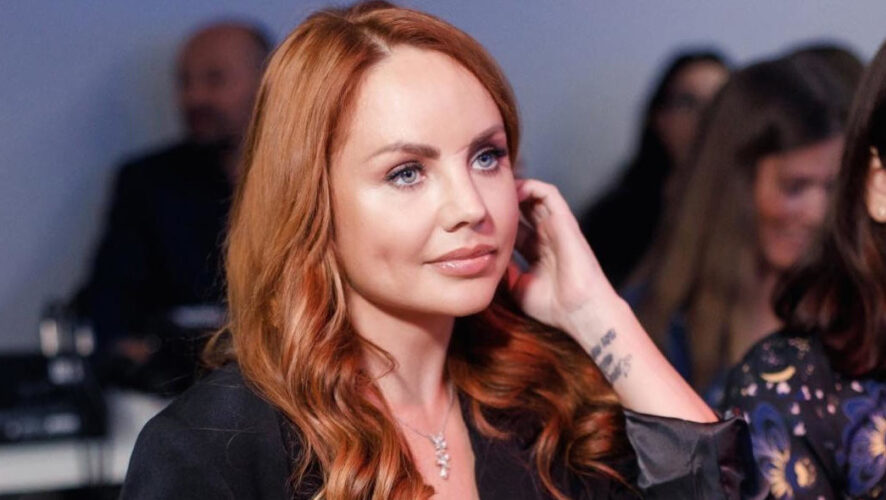 Исполнительнице предстоит долгая реабилитация.