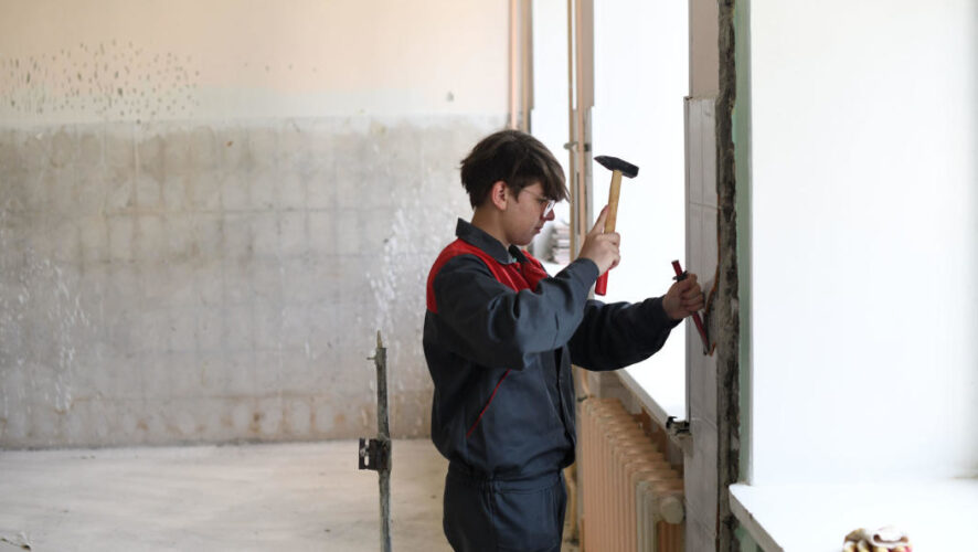 Капитально будут отремонтированы 43 школьных пищеблока.