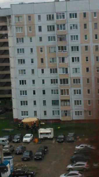Житель Нижнекамска пытался выброситься с 9 этажа из-за проблем с работой