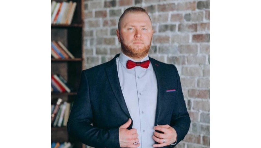 Известный в автограде ведущий праздничных мероприятий Антон Трусов уверен: случай с обидчиком его ребенка должен стать показательным.