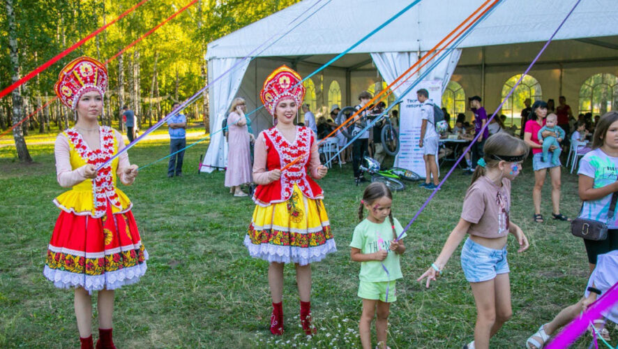 Гостей праздника ждала насыщенная программа.