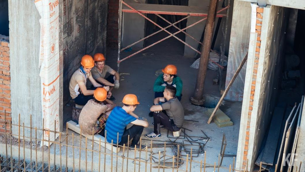 С начала 2021 года приставы взыскали более 21 млн рублей долгов по заработной плате.