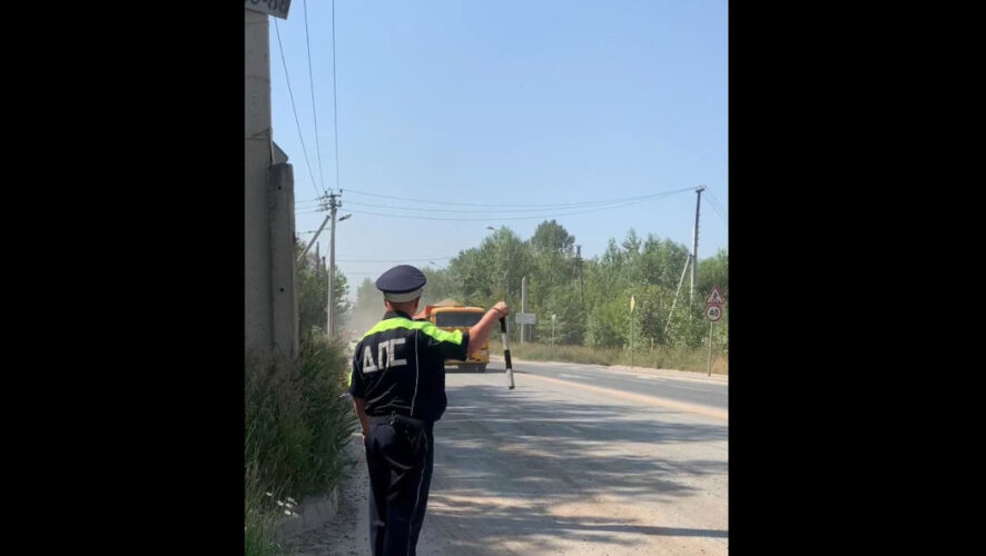 На улице Магистральной за первые полчаса рейда составлено четыре протокола о нарушениях.