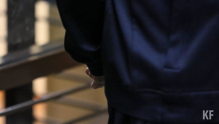 Нерадивого сына арестовали на 13 суток.