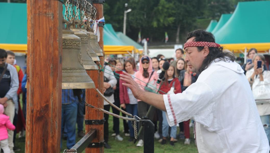 Гостей ждут 6