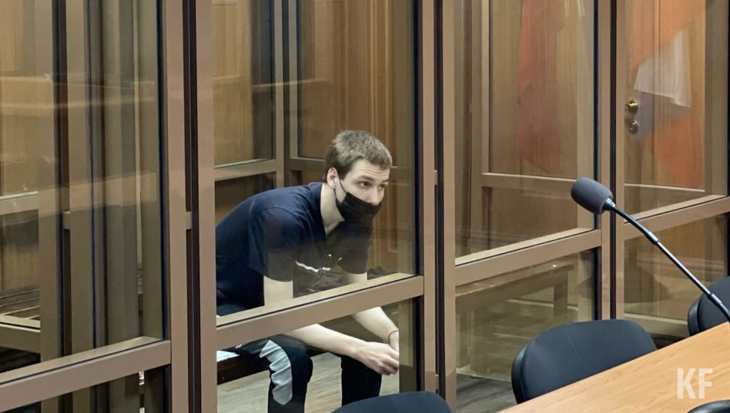 Подсудимый решил сменить тактику уже после дачи показаний. Теперь его защитники утверждают