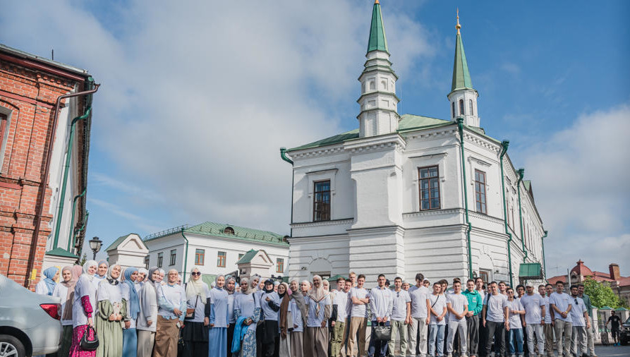 Слет молодых людей призван повысить их уровень образованности и улучшить их социальные проекты