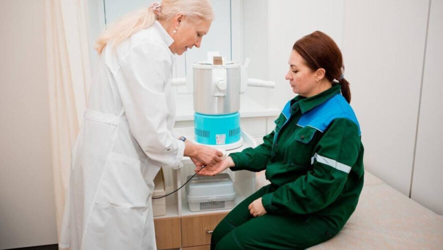 Работники предприятия смогут получить консультации врача и пройти процедуры без отрыва от производства