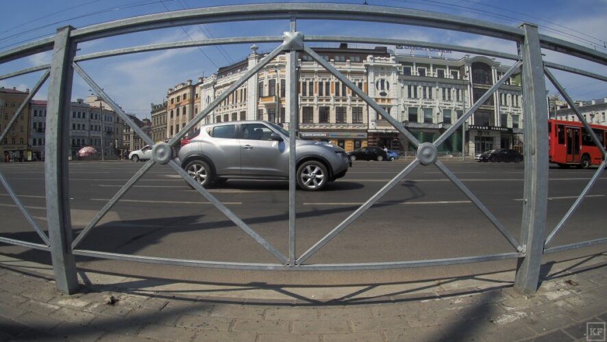 Власти столицы Татарстана решили поменять солидные чугунные заборы