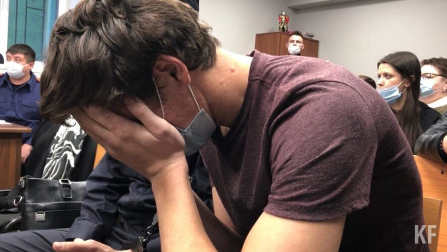 Вахитовский районный суд изберёт меру пресечения для четырёх фигурантов из пяти - последний до сих пор в розыске.