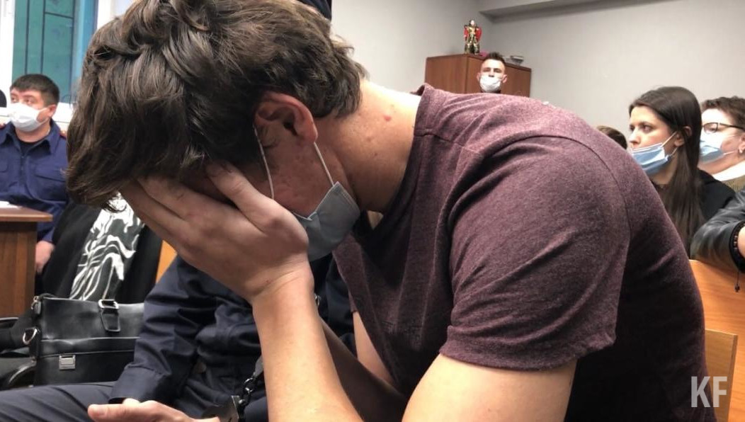 Вахитовский районный суд изберёт меру пресечения для четырёх фигурантов из пяти - последний до сих пор в розыске.