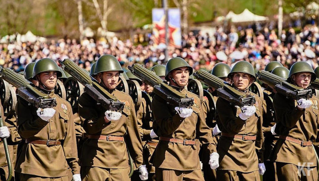 После зачисления в списки военной части участники получат 60 тысяч рублей.