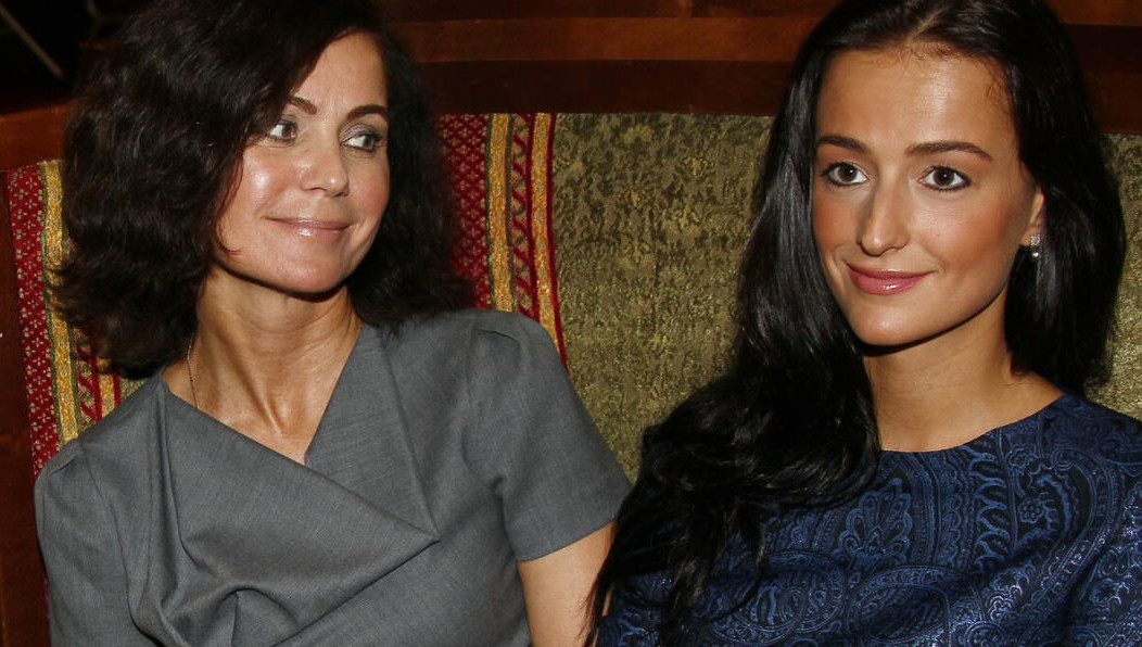 Брак продлился с 1980 по 2001 годы.