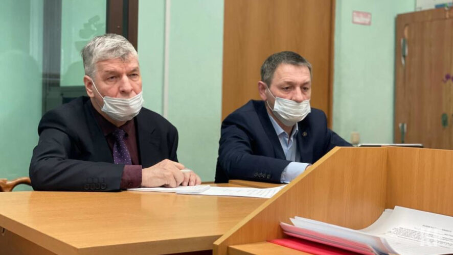 Перед судом предстал председатель общества инвалидов республики Рифат Ганибаев.