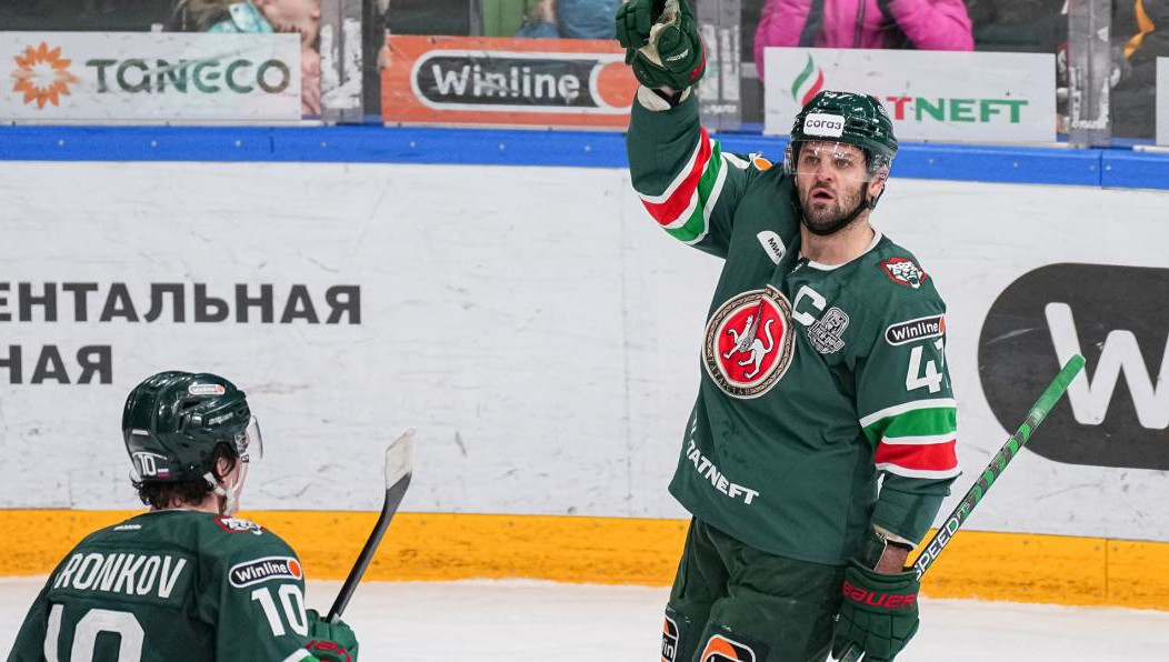 «Ак Барс» разгромил соседей из Нижнекамска в пятом матче. Следующий поединок может стать последним. Спортивный обозреватель KazanFirst Артур Еникеев удивляется насколько упорным получается противостояние в татарстанском дерби.