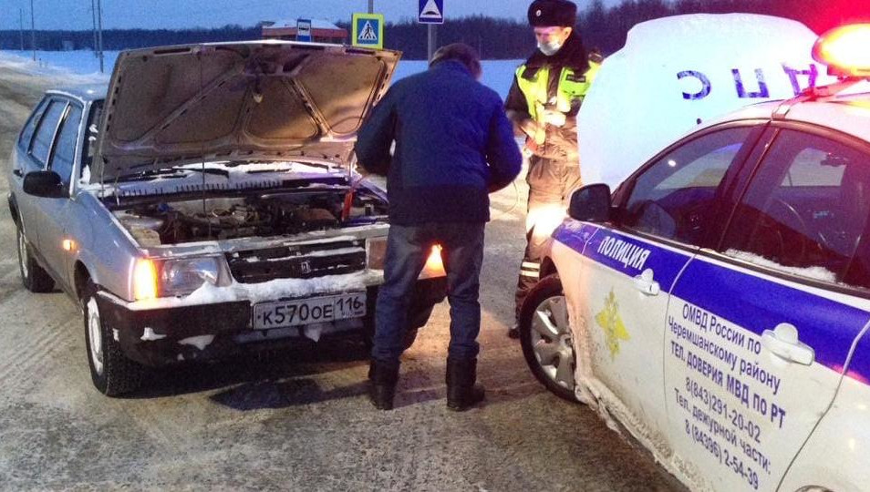 Двигатель автомобиля заглох