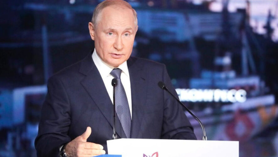 Президент РФ прокомментировал санкции в отношении наших атлетов.