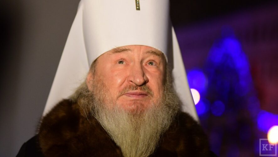 В ночь на 7 января митрополит Казанский и Татарстанский совершил праздничную божественную литургию в Благовещенском соборе Казанского кремля