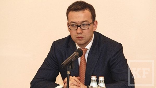 Первый вице-мэр Казани Оскар Прокопьев покидает пост и переходит на работу в «Банк Казани». Об этом стало известно на сегодняшней сессии Казгордумы
