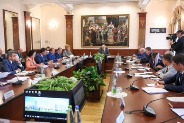 Доработанную концепцию представил министр образования и науки РТ Рафис Бурганов.