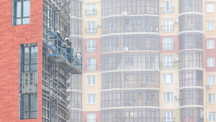Член Совета Федерации Андрей Шевченко предложил развивать социальную аренду жилья.