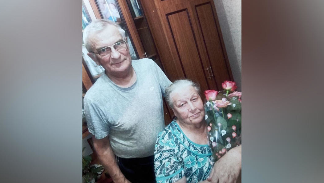 Главы семьи не стало через несколько часов после смерти жены.