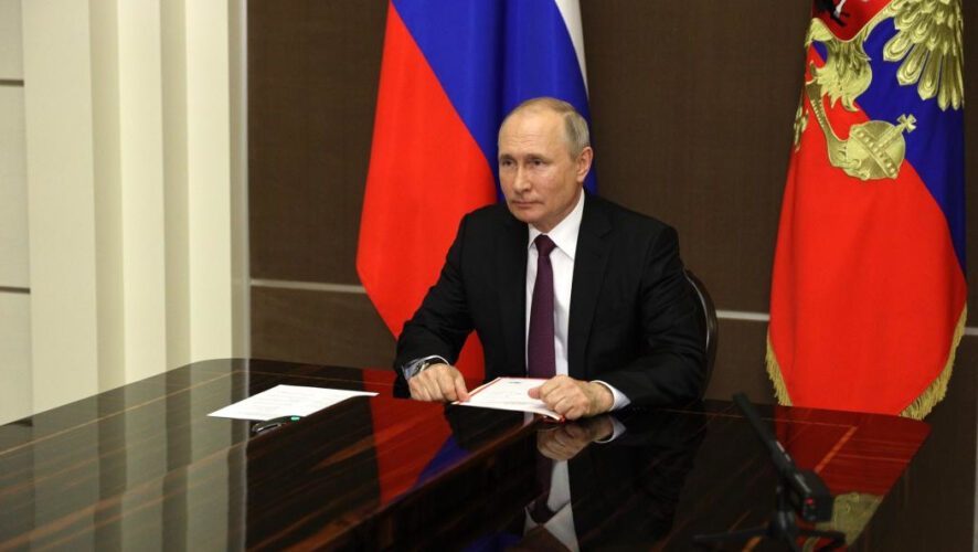 Президент России оценил качество отечественных вип-автомобилей.