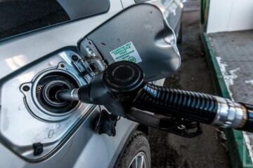 Сейчас цена за литр топлива в среднем ровняется 40