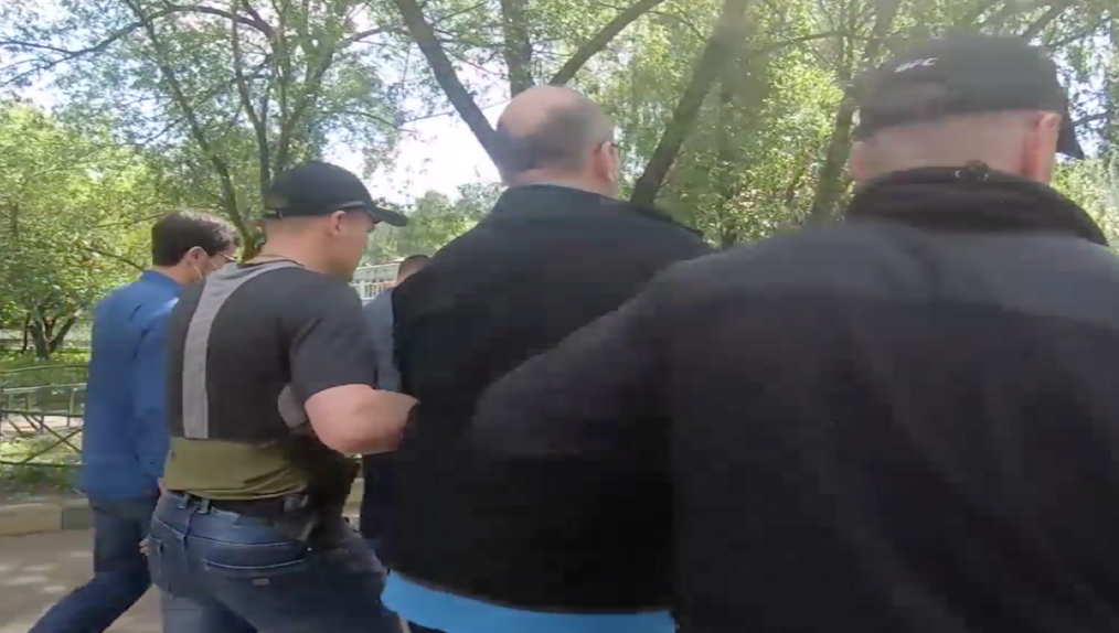 Однако СБУ отрицает задержание своего агента.