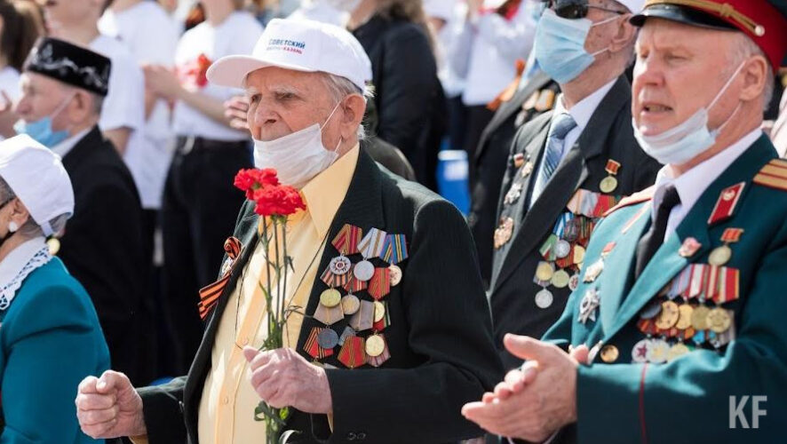 Деньги прислали одновременно с пенсией.