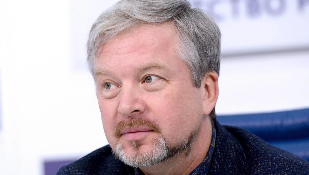 Пельш встречается с молодежью в Казани.