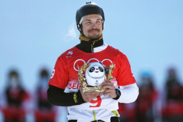 Сноубордист выиграл бронзу на Олимпиаде в Пекине и завершил спортивную карьеру.