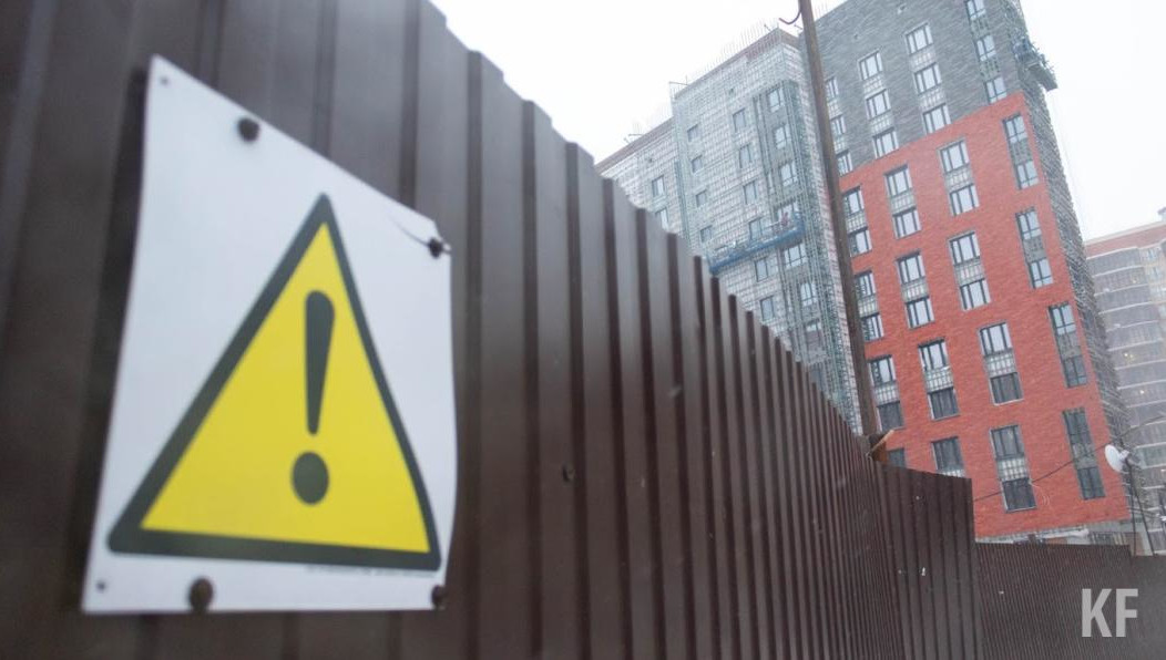 У дома с парком на крыше выявили проблемы в отсутствии пандусов