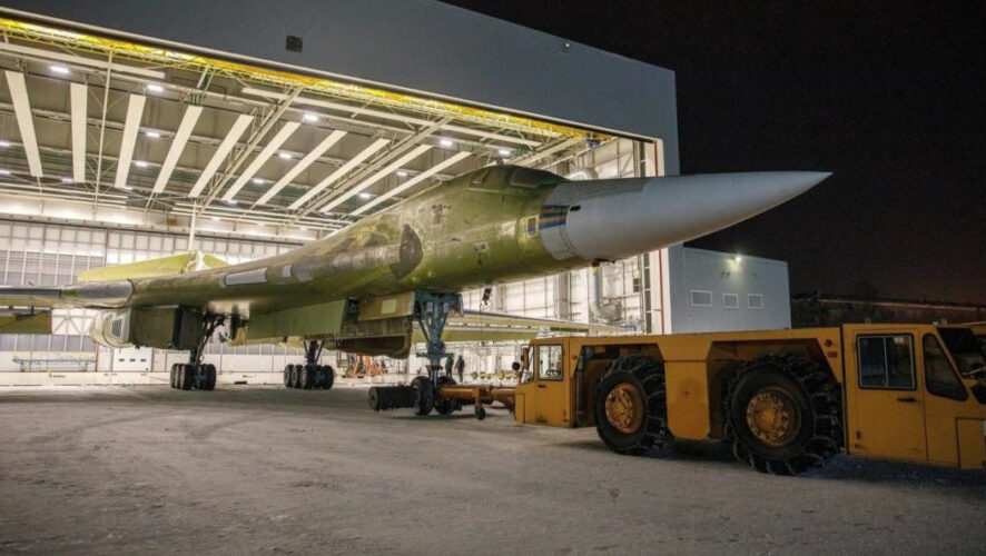 Советский летчик стала первой в мире женщиной-космонавтом.