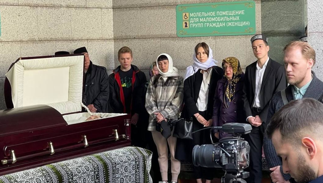 Многие прилетели в столицу страны