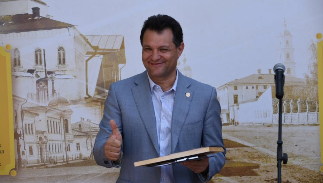 Ранее градоначальник был на 90-м месте.