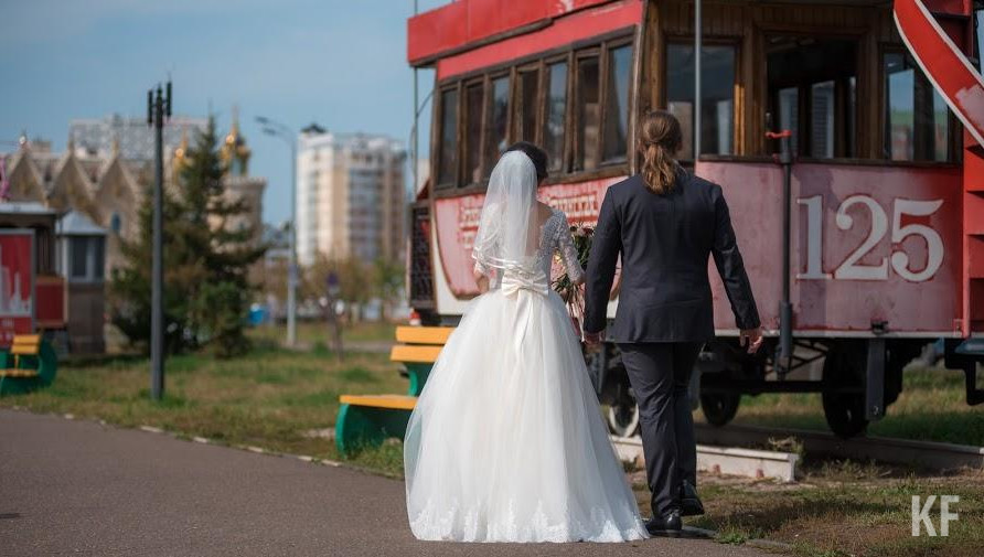 В Казани задержали 36-летнего мужчину за весьма небанальное ограбление свадебного салона.