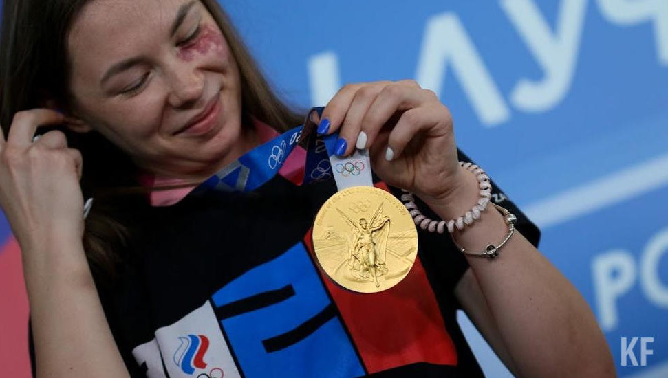 Мужем Олимпийской чемпионки стал тренер Евгений Ломтев.