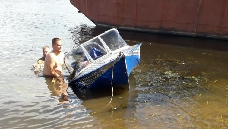 Мужчину извлекли из воды в 200 метрах от берега.