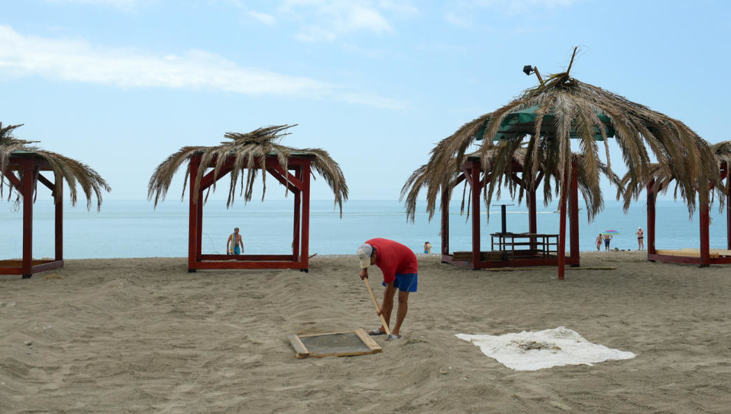 Ещё одного удалось спасти.