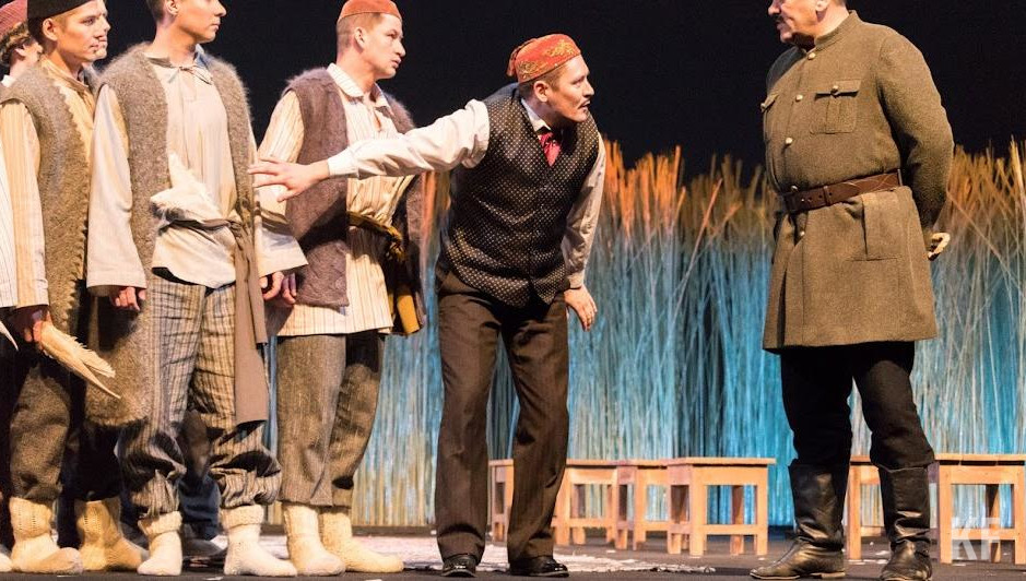 Театры республики теряют своего зрителя.